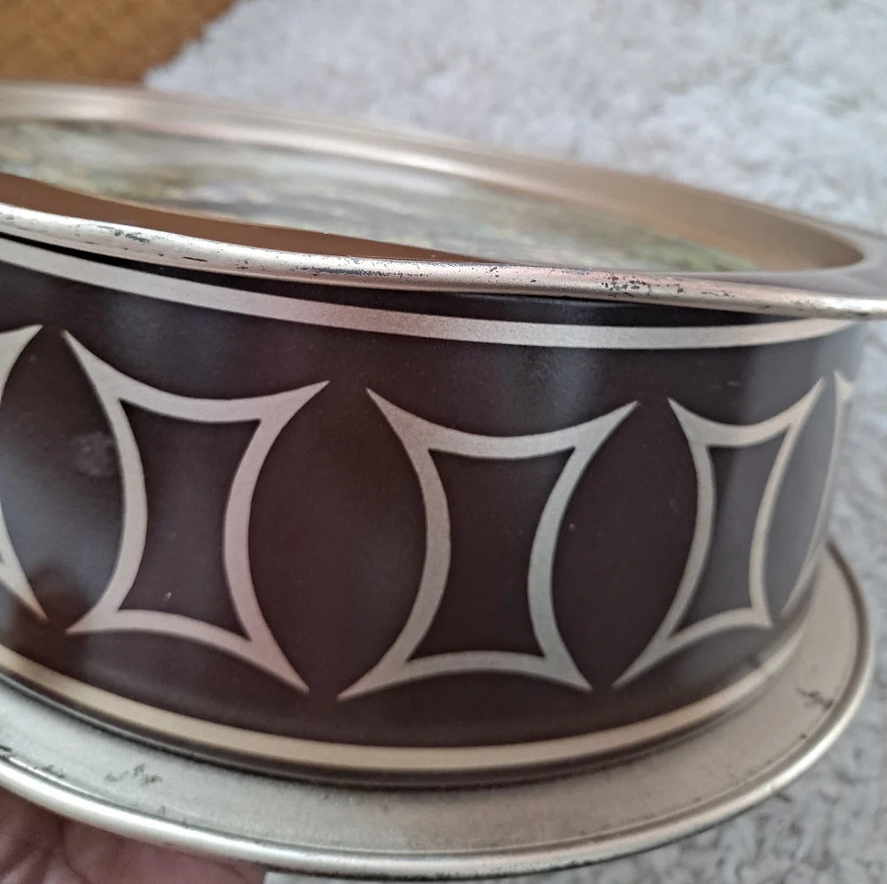 Vintage 60s Biscuit Tin by Sunshine Biscuits Storage Tin